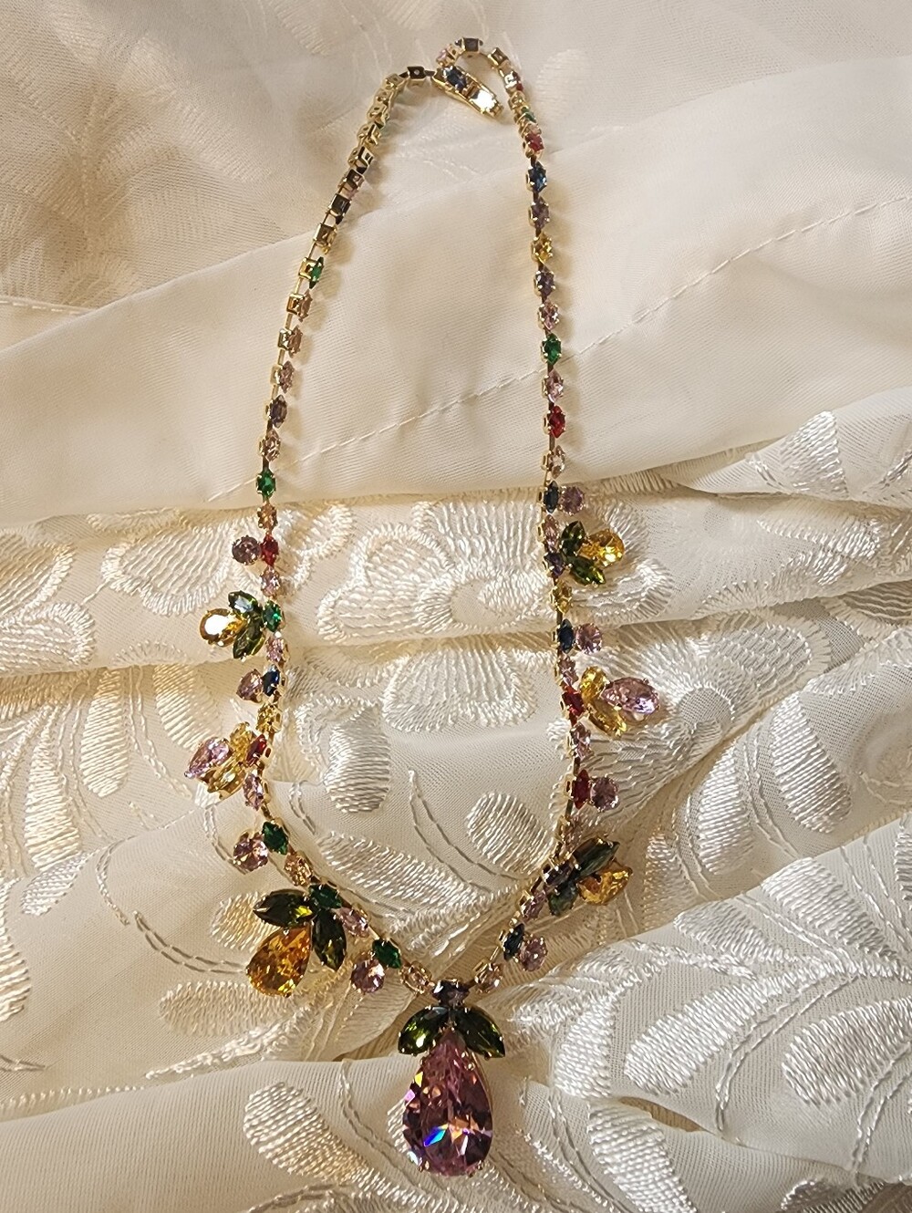 Vinbrant Colourful Crystal Gold Tone Necklace